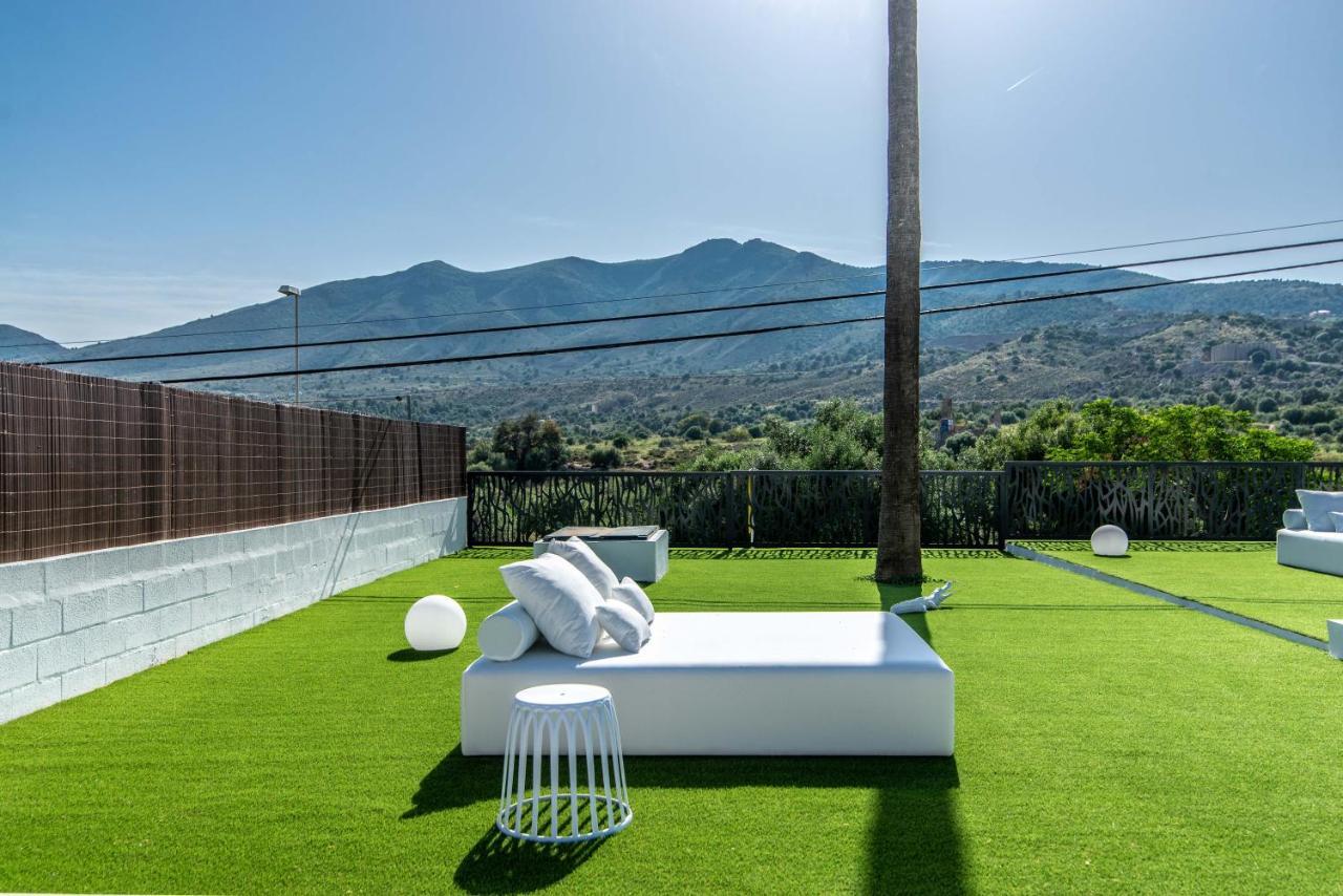 Palm Tree Villa - 5Bdr Paradise Pool / Chill Out Beds Torremolinos Exterior foto